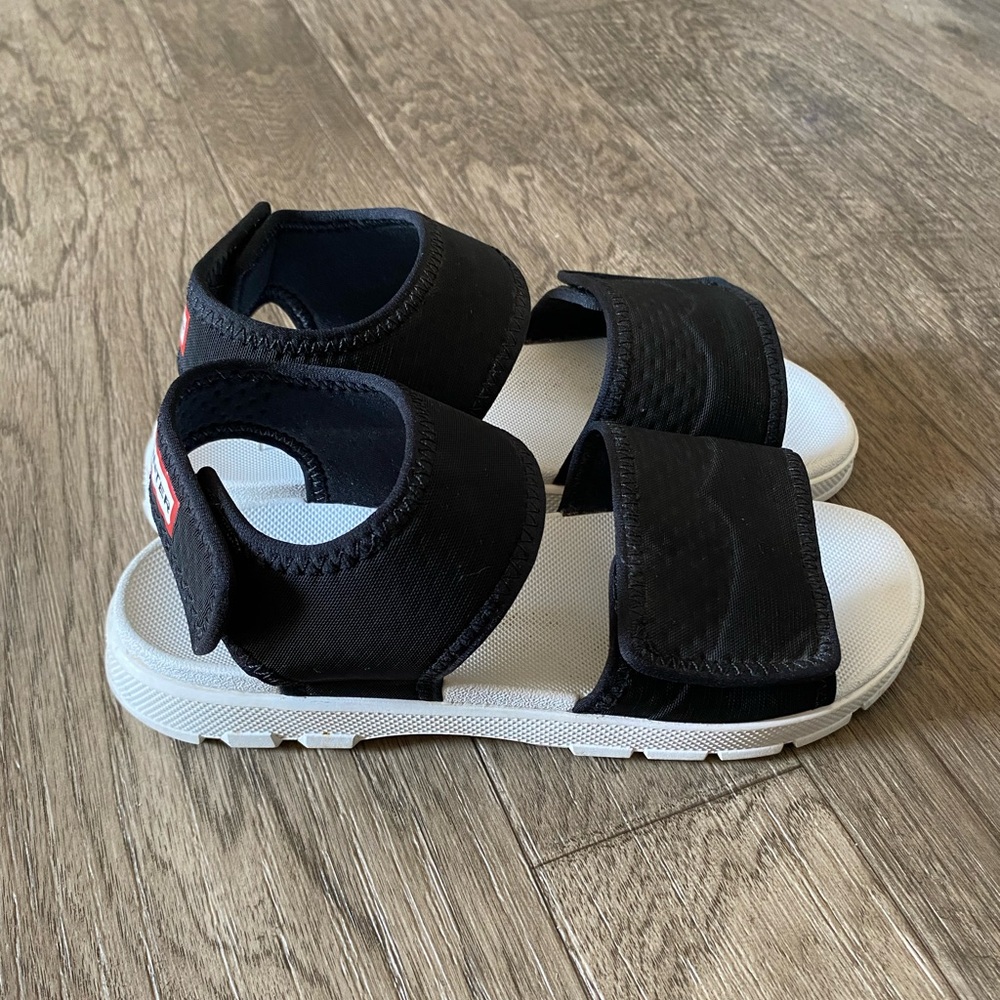Hunter Sandals